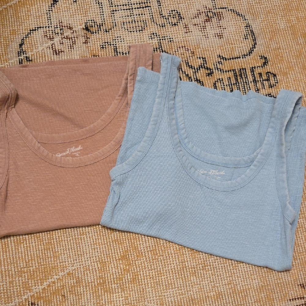Universal Thread Tan Ribbed Tank Top